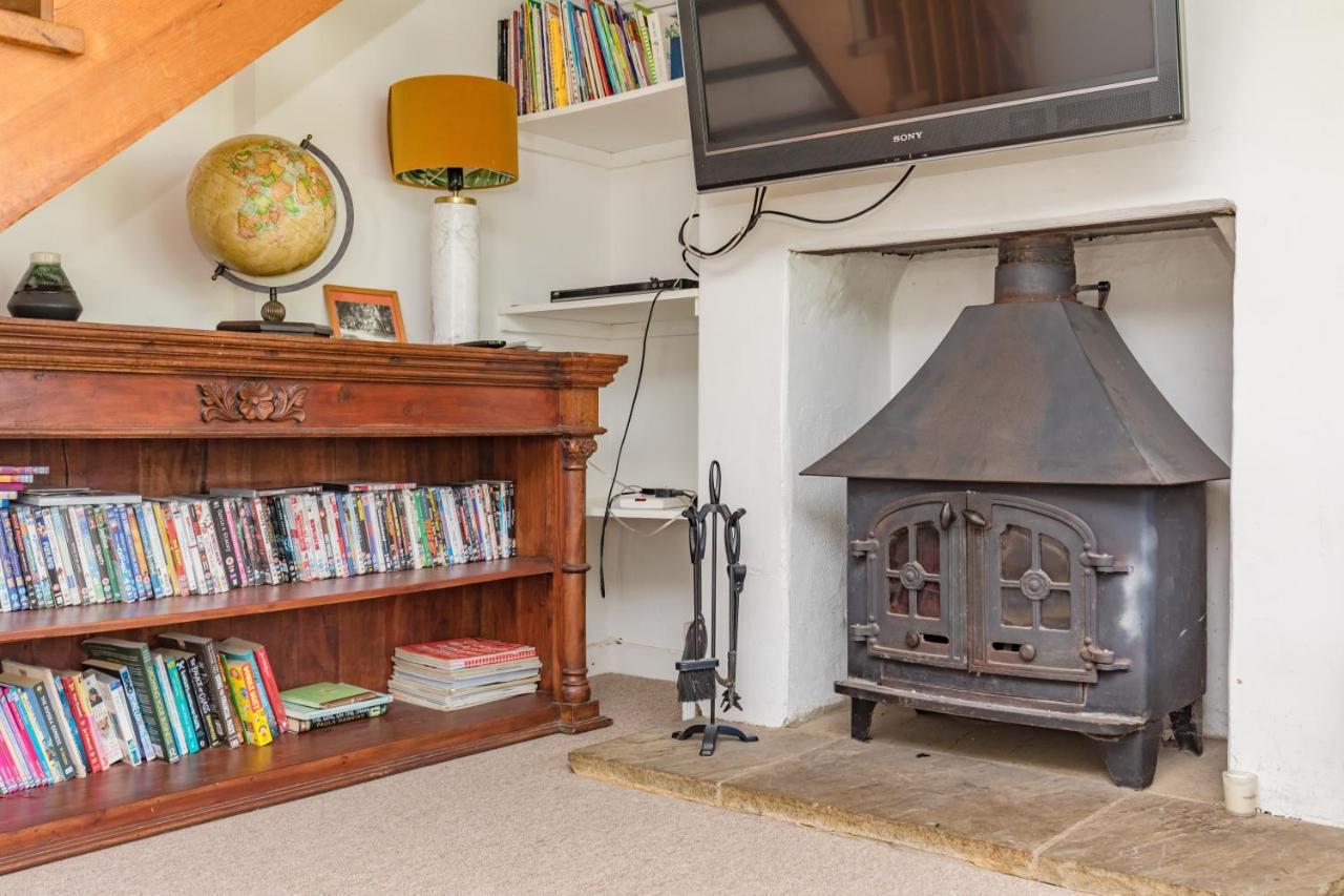 Danny Lodge - Country Cottage Near Brighton By Huluki Sussex Stays Hurstpierpoint Exterior photo